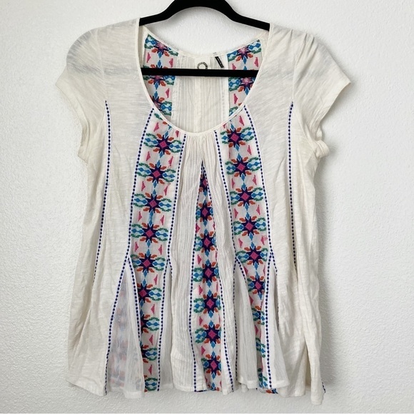 Akemi + Kin Embroidered Blouse | Size S - Picture 1 of 4